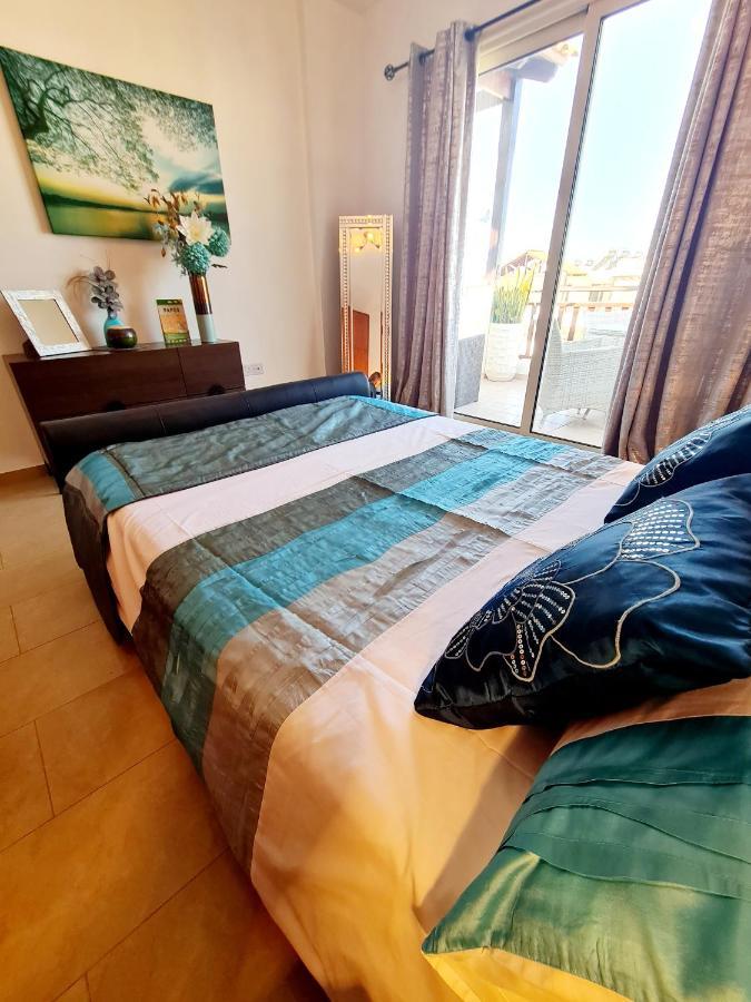Stunning Apartment C106 With Balcony Looking Over Pool Peyia Buitenkant foto