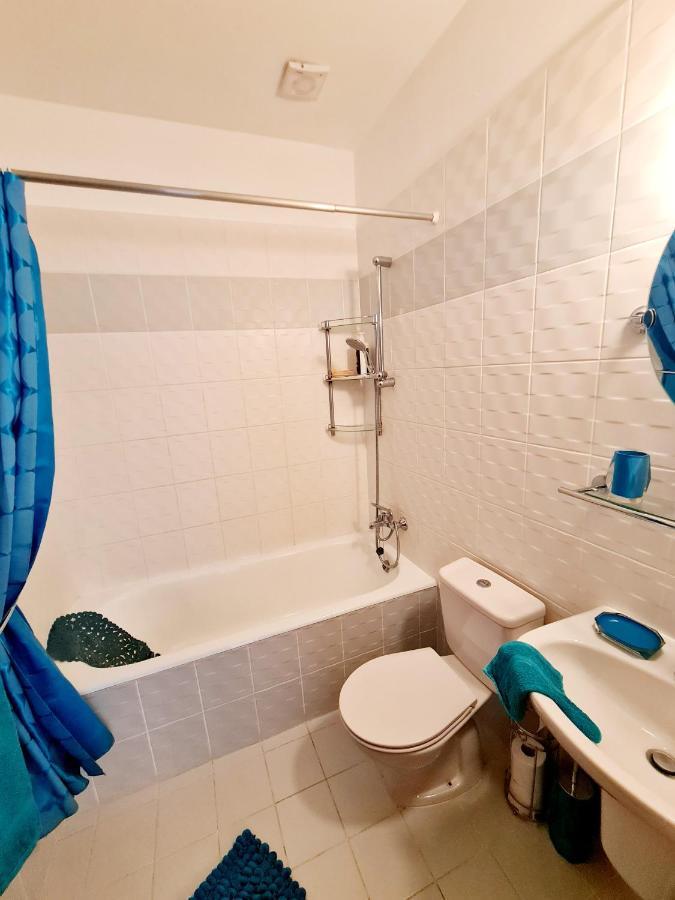 Stunning Apartment C106 With Balcony Looking Over Pool Peyia Buitenkant foto
